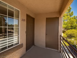 Photo #3: 2176441 Listing 