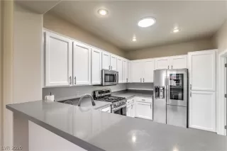 Photo #3: 2176518 Listing