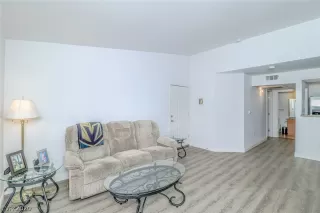 Photo #2: 2176533 Listing 