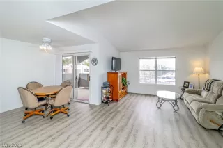 Photo #4: 2176533 Listing 