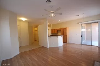 Photo #5: 2176537 Listing 