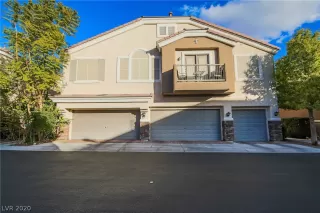 Photo #5: 2176566 Listing