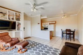 Photo #2: 2176590 Listing