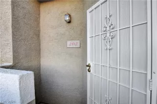 Photo #3: 2176638 Listing 