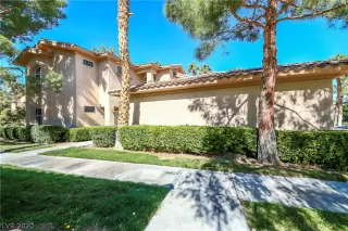 Photo #1: 2176649 Listing