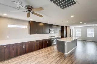 Photo #2: 2176712 Listing