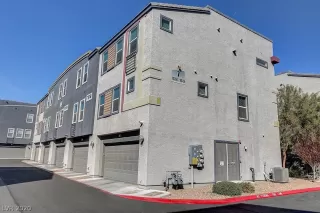 Photo #4: 2176712 Listing