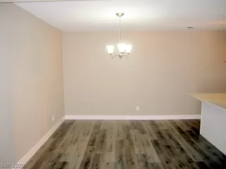 Photo #6: 2176718 Listing