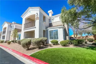 Photo #2: 2176727 Listing