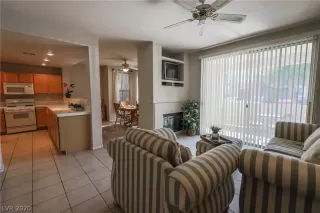 Photo #5: 2176727 Listing