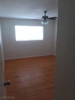 Photo #5: 2176762 Listing 