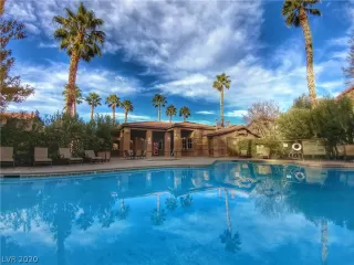 Photo #2: 2176836 Listing 