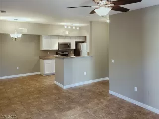 Photo #6: 2176836 Listing 