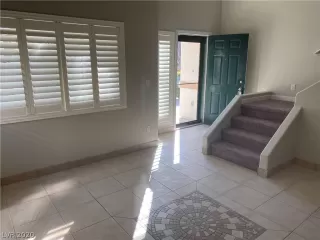 Photo #4: 2176860 Listing 