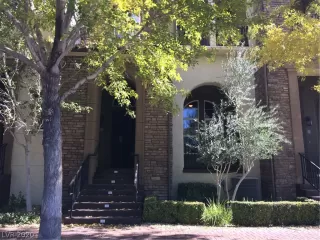 Photo #2: 2176866 Listing