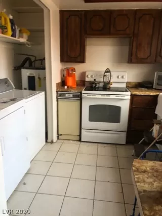 Photo #3: 2176898 Listing 