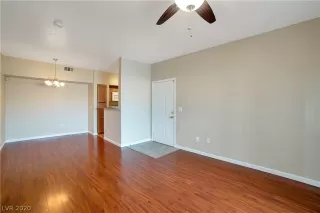 Photo #1: 2176927 Listing 