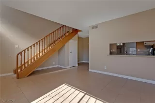 Photo #3: 2176937 Listing 