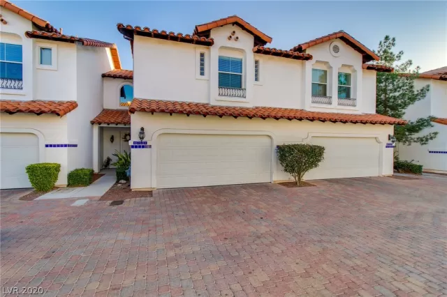 MLS: 2176953 Condo For Sale