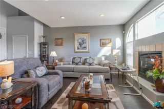 Photo #5: 2176953 Listing 