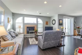 Photo #6: 2176953 Listing 