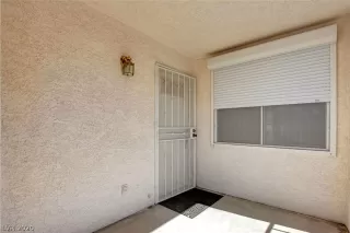 Photo #5: 2176987 Listing