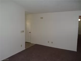 Photo #2: 2177032 Listing 