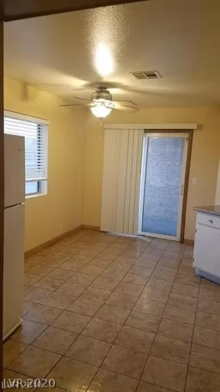 Photo #5: 2177090 Listing 