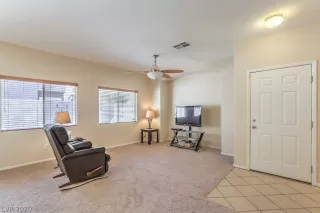 Photo #4: 2177101 Listing