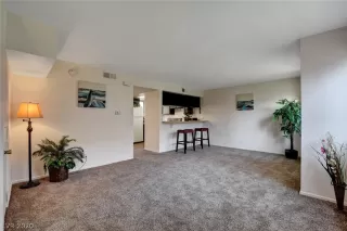 Photo #2: 2177132 Listing