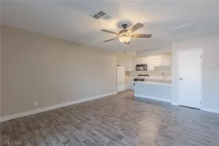 Photo #3: 2177192 Listing 