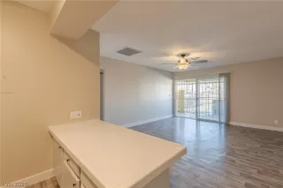 Photo #6: 2177192 Listing 