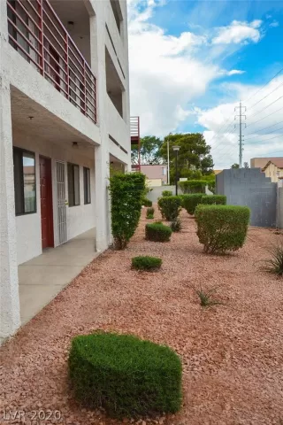 Photo #4: 2177260 Listing 