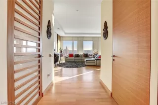 Photo #2: 2177296 Listing