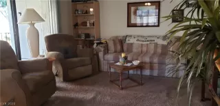 Photo #4: 2177346 Listing