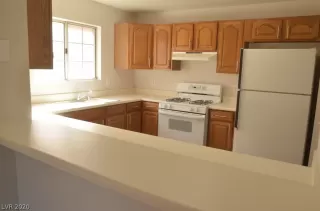 Photo #6: 2177369 Listing