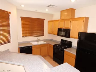 Photo #3: 2177384 Listing 