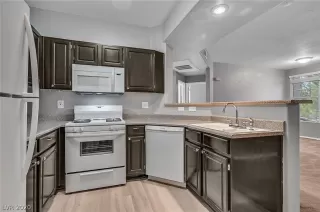 Photo #2: 2177393 Listing 