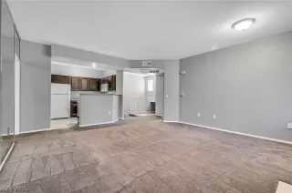 Photo #6: 2177393 Listing 