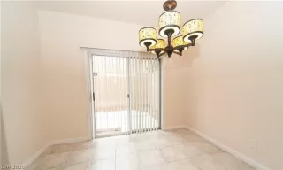 Photo #4: 2177413 Listing