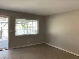 Photo #5: 2177441 Listing 