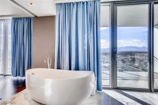 Photo #6: 2177450 Listing