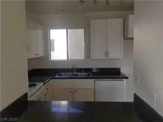 Photo #2: 2177666 Listing 