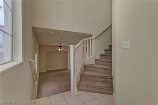 Photo #5: 2177687 Listing