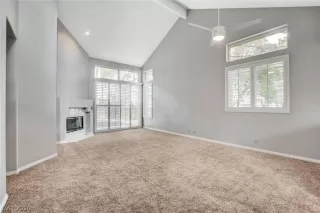 Photo #1: 2177773 Listing