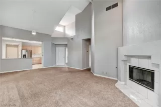 Photo #3: 2177773 Listing