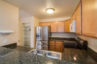 Photo #3: 2177824 Listing