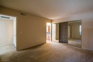 Photo #5: 2177824 Listing