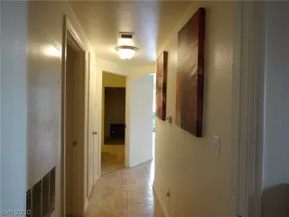 Photo #4: 2177866 Listing