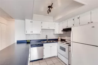 Photo #1: 2177868 Listing 